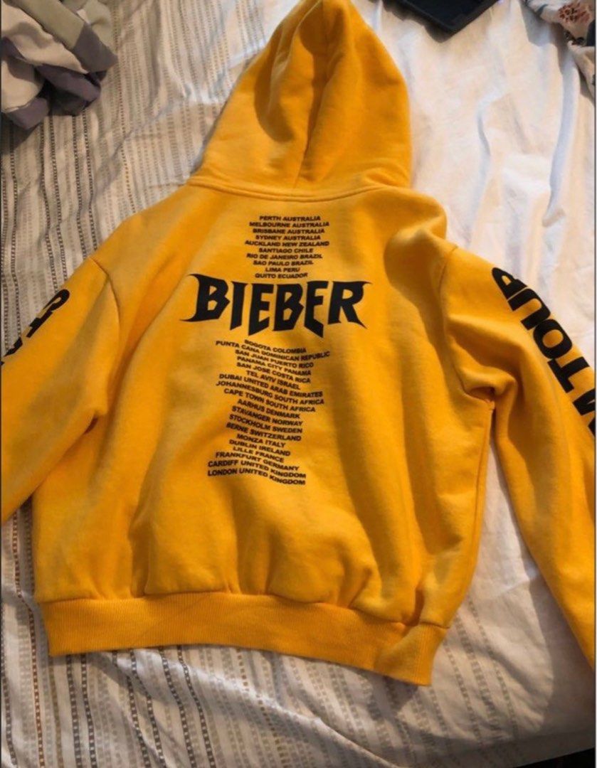 Burberry hoodie quito hotsell