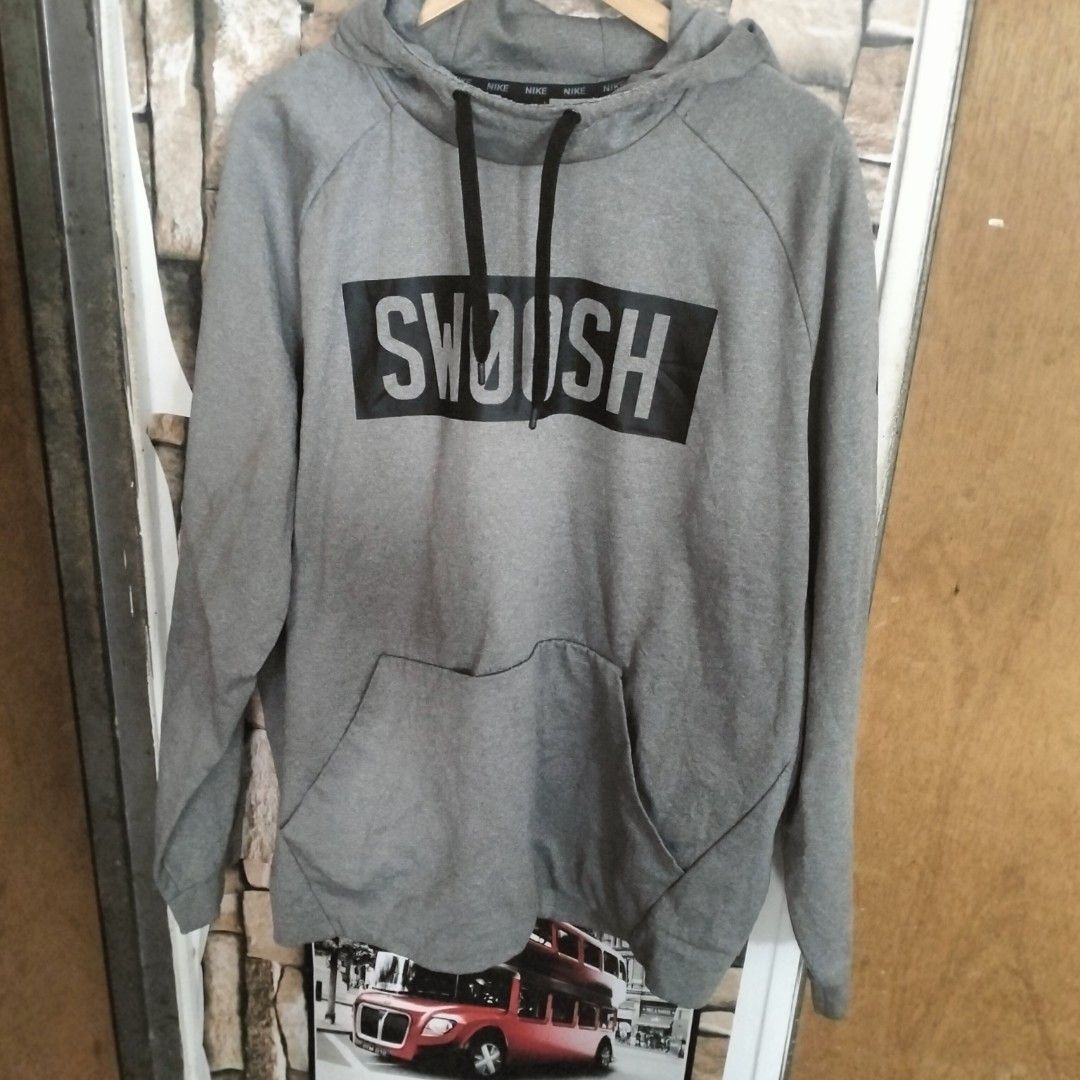 Nike therma on sale bar swoosh hoodie