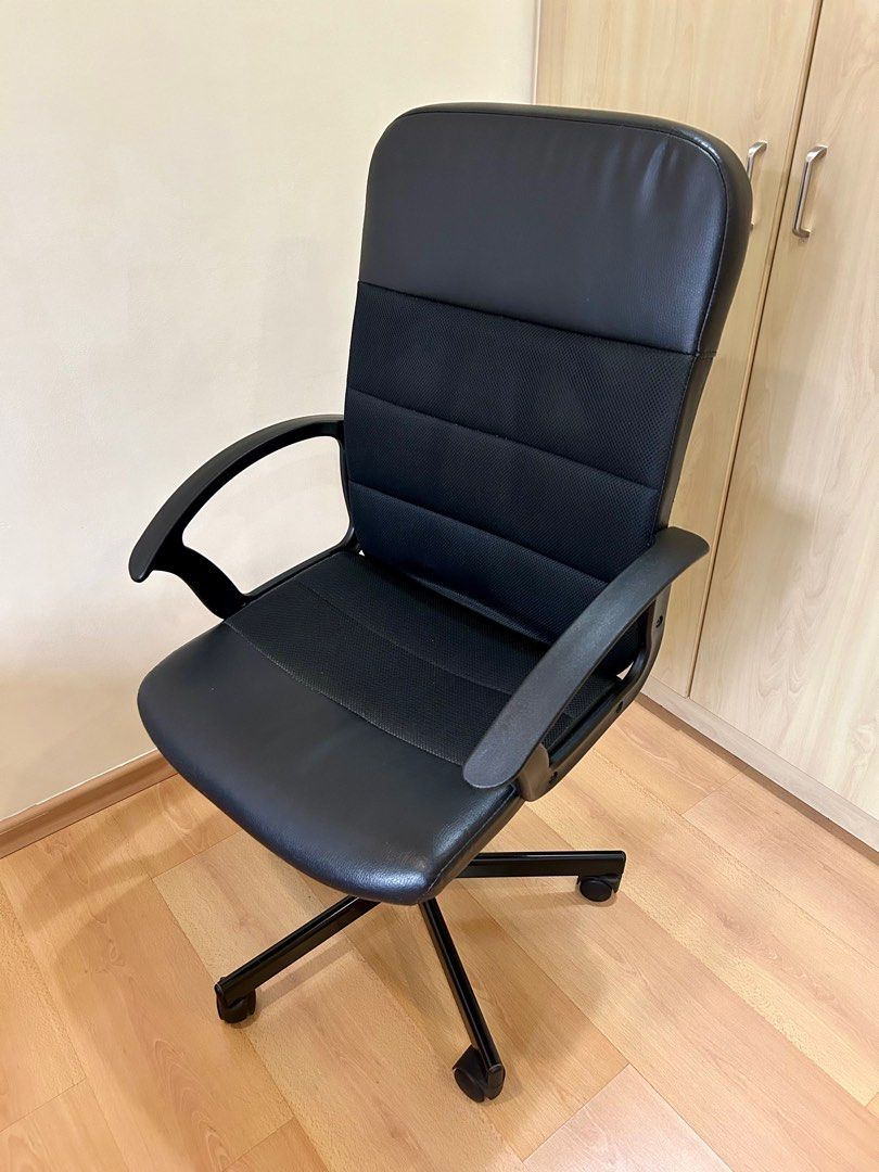 Ikea renberget store swivel chair review
