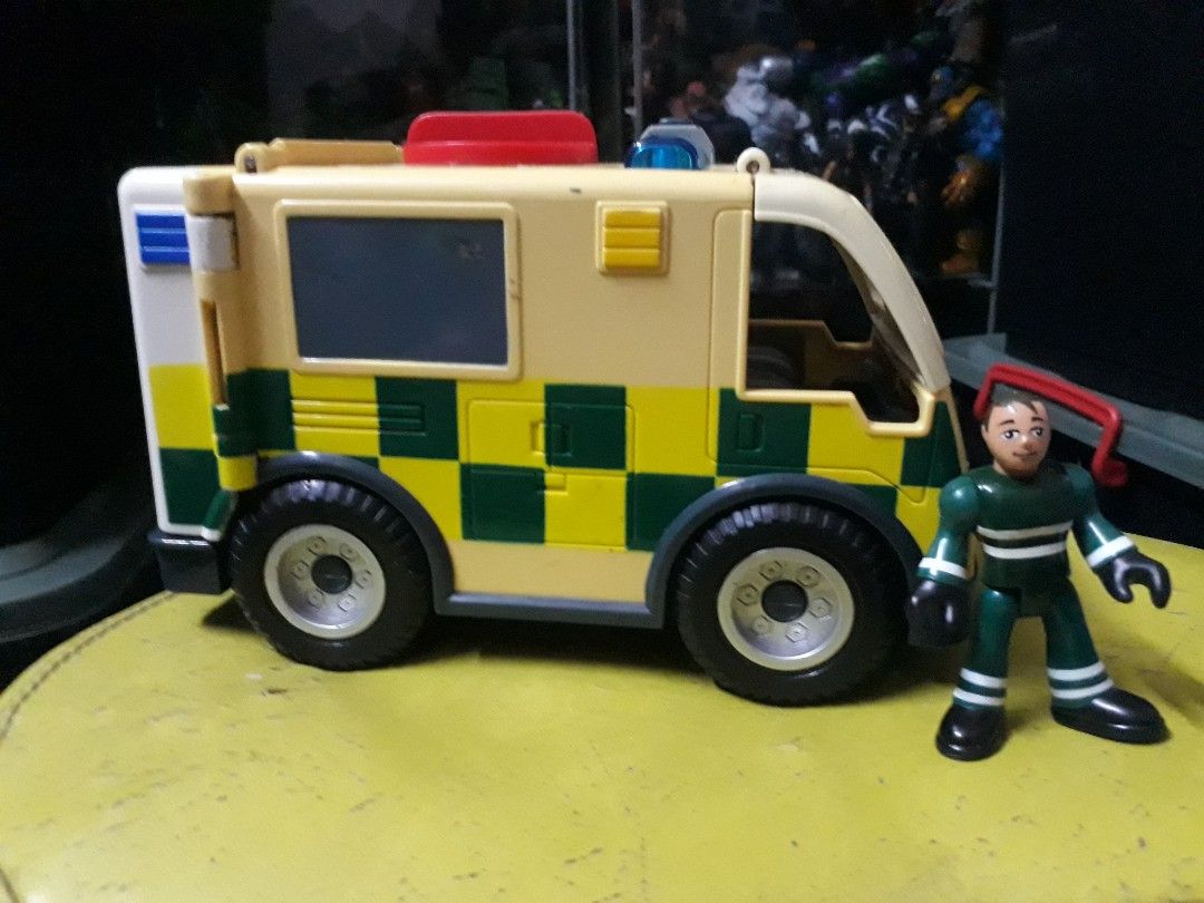 imaginext ambulance