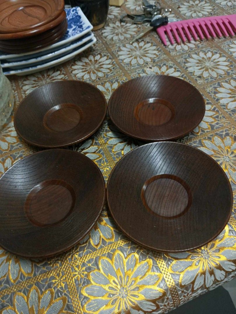 (Japan surplus) 4 pcs plastic saucer (Category: Other Kitchenware & Tableware) located in Bulacan. Submitted by dacleslest16486 (Listing ID 1280988895, Image 1). Description: .