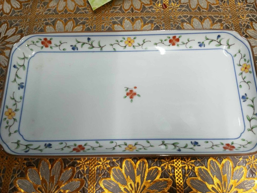 (Japan surplus) Table wares (Category: Other Kitchenware & Tableware) located in Bulacan. Submitted by dacleslest16486 (Listing ID 1280991897, Image 1). Description: .