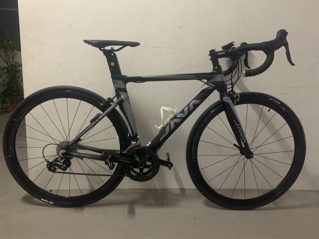 Java Siluro 2 (Category: Bicycles) located in Singapore. Submitted by woowinstonwoo (Listing ID 1280839455, Image 1). Description: Bike used less than 1 year. Condition 8.5/10 Mileage about 500km ( i dont ride often) Groupset well taken care off, often degreased and relubed while cleaning. Sora groupset Upgraded to san marco saddle worth $70 USD. Will also throw in a pair of continental GP5000 tires if price is met spent $80 on each tire $160 for