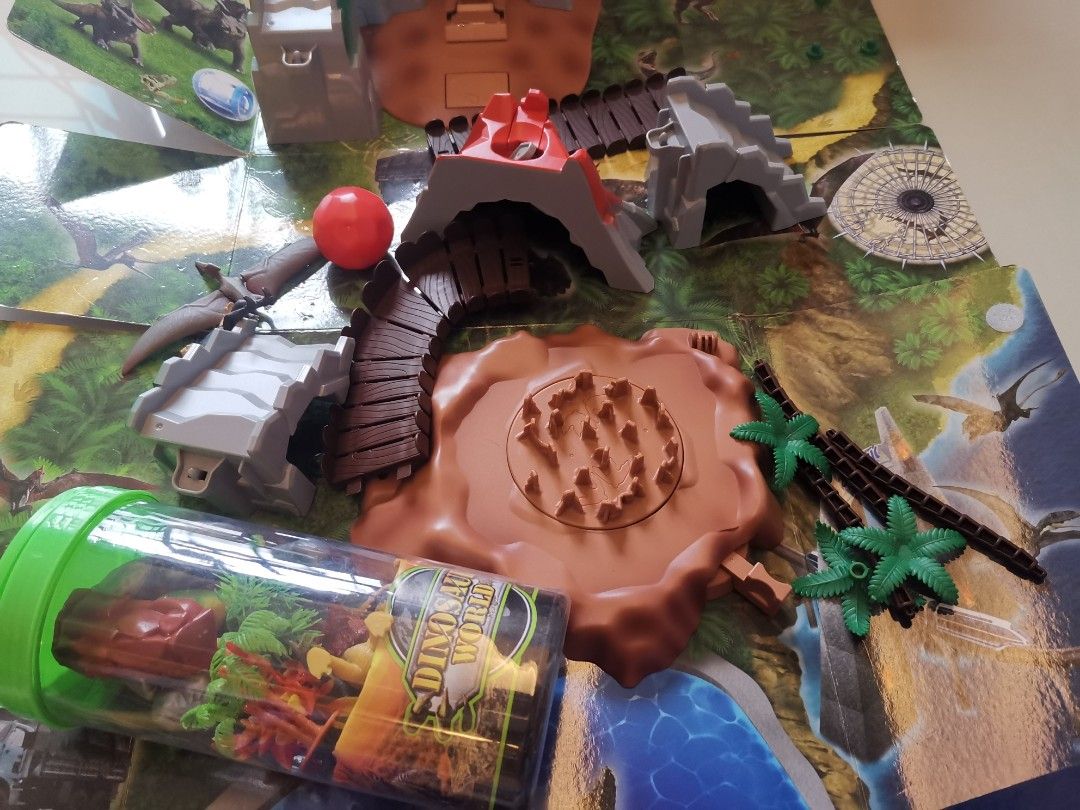 Jurassic world dinosaur world playset, Hobbies & Toys, Toys & Games on ...