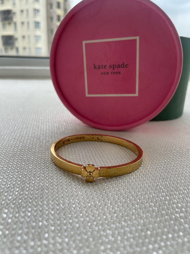 Kate spade clover best sale bracelet