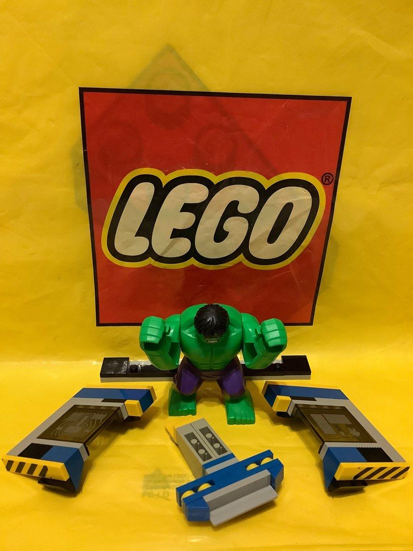 LEGO® MARVEL SUPER HEROES Giant Figure Incredible Hulk (HULK SOLD