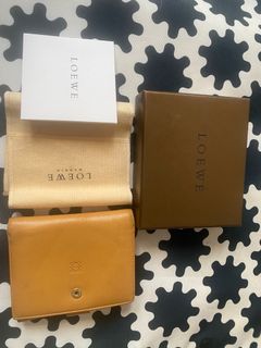 （分類：）位於 。 由 loewe111120 提交（商品編號 1280880171，圖片 1）。簡介： 。