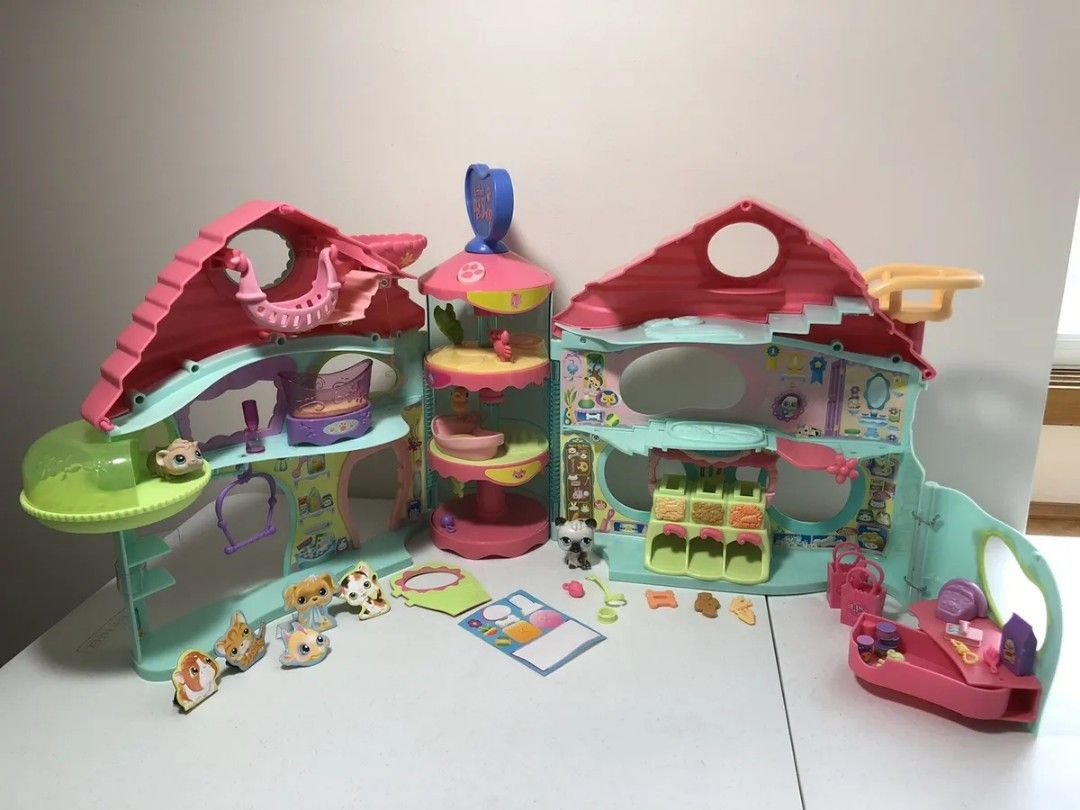 Looking for this lps house WITH DOOR, Hobbies & Toys, Toys & Games on