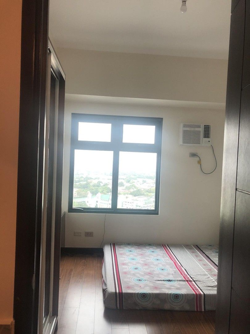 Magnolia Residences 1 Bedroom (Category: Apartments & Condos) located in Makati City. Submitted by nicolaylay (Listing ID 1280808253, Image 3). Description: Amenities: * Swimming pool w/ Barbecue area * Gym * Function Room * Theater Room * Children’s Playroom * Playroom Adult * Videoke Room * Gazeebo Furniture: * Aircon Inverter w/ Remote Control * Refrigeration * Washing Machine * Induction * TV.