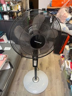 （分類：）位於 。 由 lchoiboi 提交（商品編號 1280879945，圖片 1）。簡介： 。