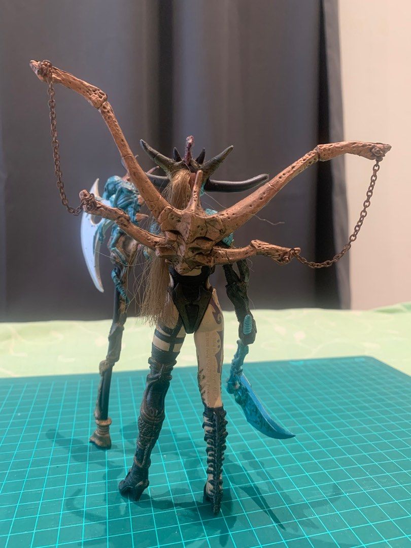 McFarlane Toys Dark Ages Spawn Series The Skull Queen, Hobbies & Toys ...