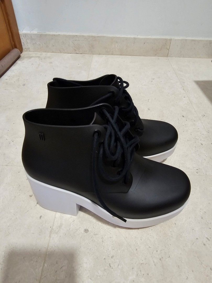 Melissa cheap black boots