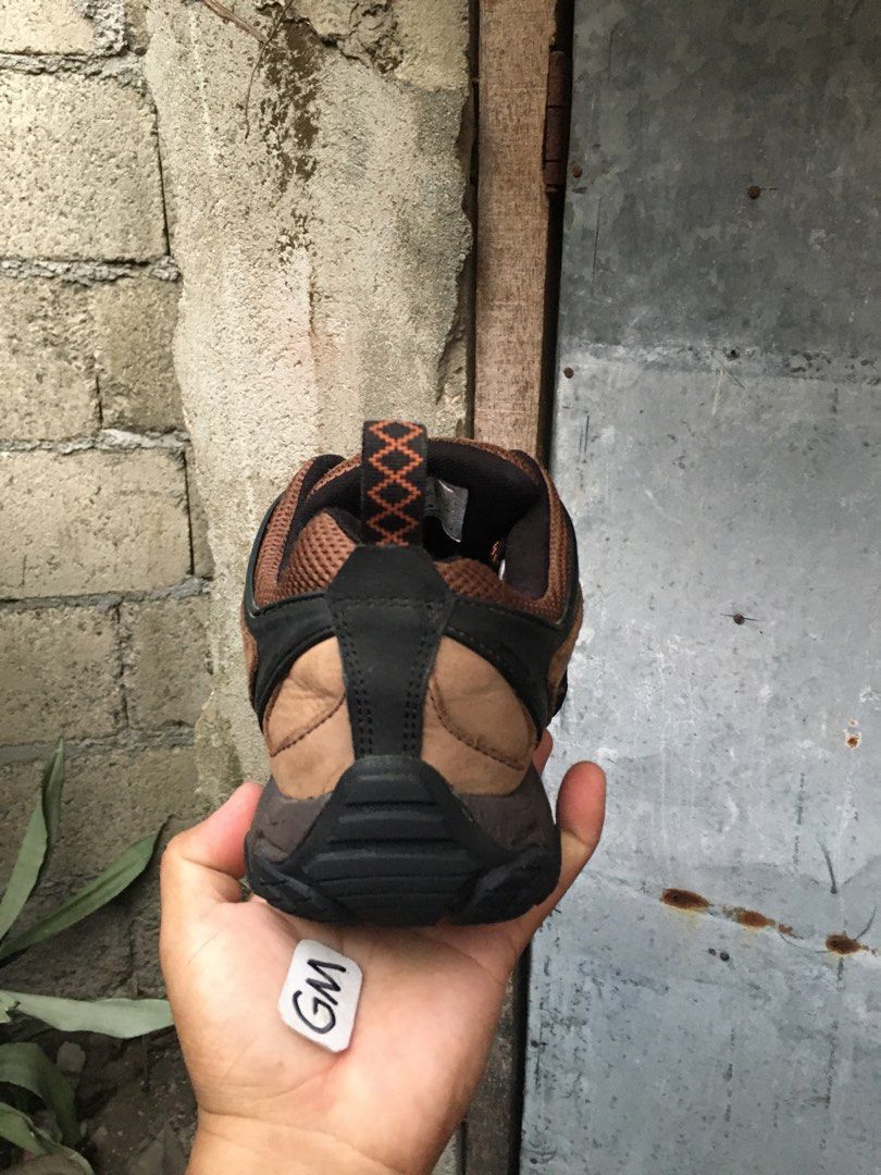 merrell trekking shoes