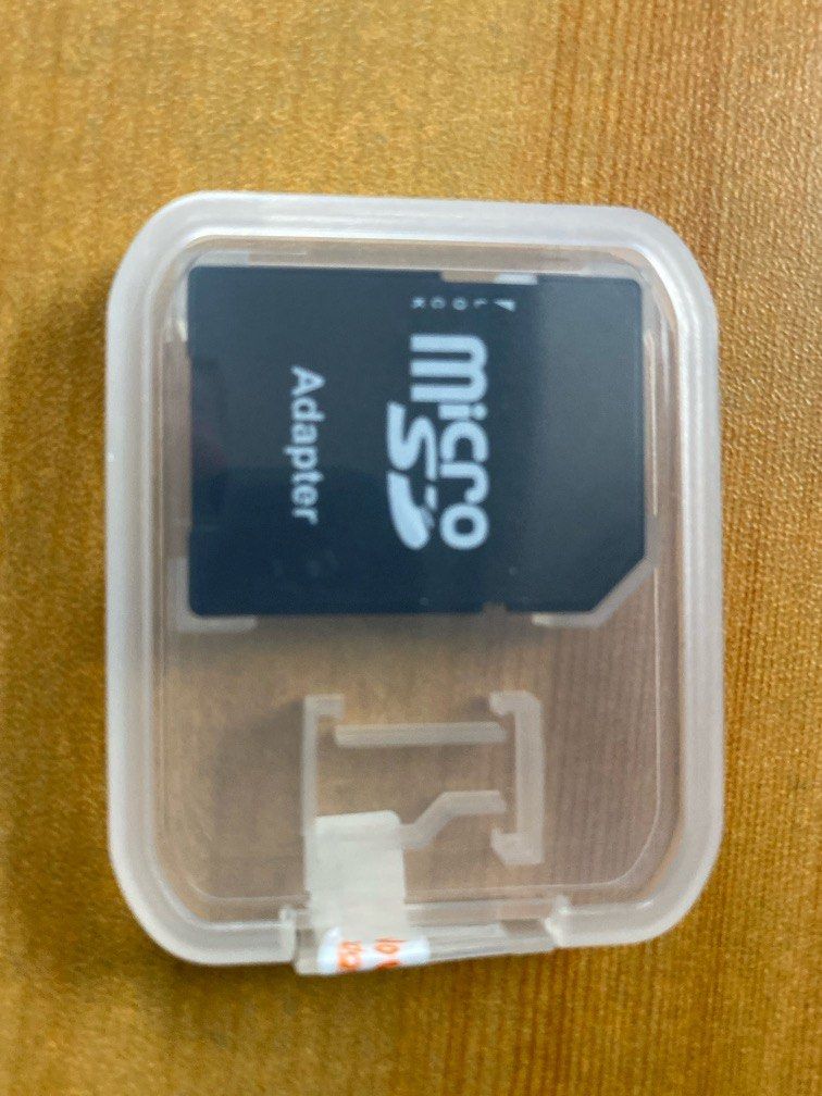 Micro SD Card Reader (Category: Cables & Adaptors) located in Singapore. Submitted by reubench (Listing ID 1280787456, Image 1). Description: As in title of listing. Allows for viewing of files on comp or laptop. Self collect at my hse and paylah after pls..