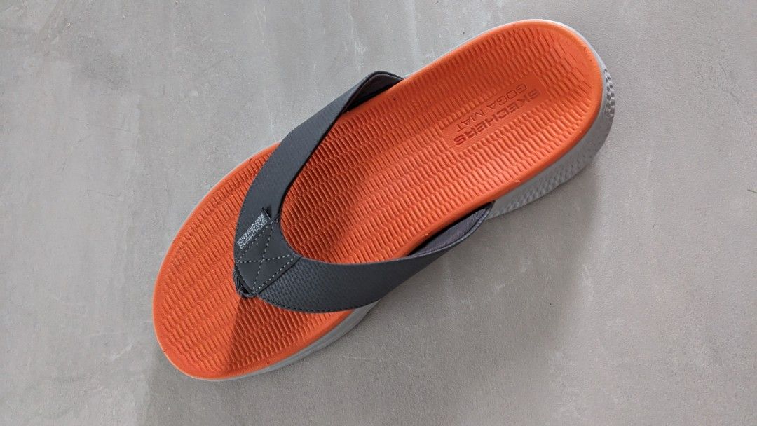 Mint condition. Authentic Skechers men slippers sandals. US 9