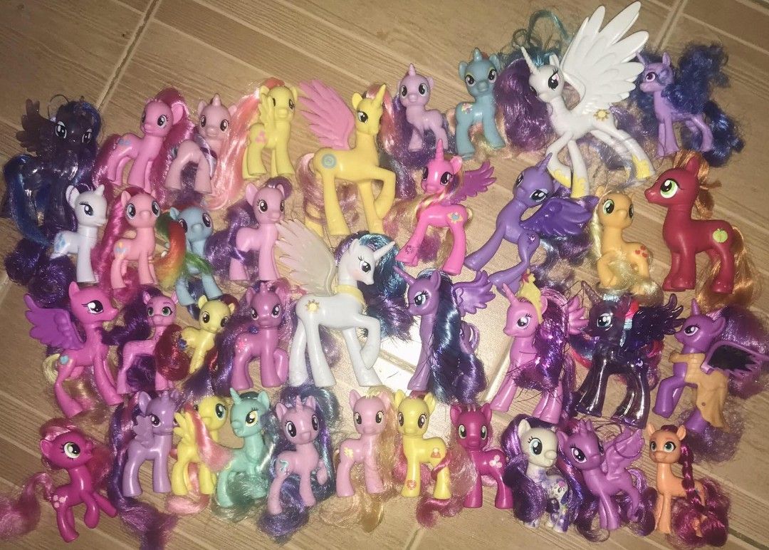 my little pony as set ( personal collection ) (Category: Kids Toys) located in Calamba. Submitted by theia13 (Listing ID 1280987777, Image 1). Description: -medyo pricey po bcos of the prices of each pony i bought po - all seen in pic are included in the price. - this is my personal collection, want to sell it as set para wla nang maiwan. - all are in good condition - meron pang spikes na kasama - rfs:change of interests -might take down the post