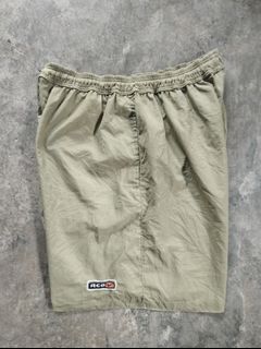 Nike ACG Above the Knee Nylon Short
Size Large
Waist 28-35
Length 18
Very Good Condition
Made in USA
Off/legit
Price : 290 + Sf
