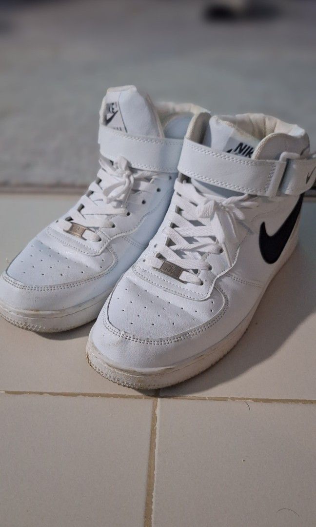 Nike air max 07 white sales