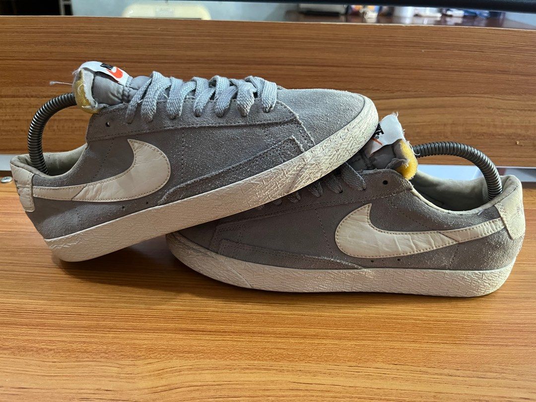 Nike blazer low grey suede store