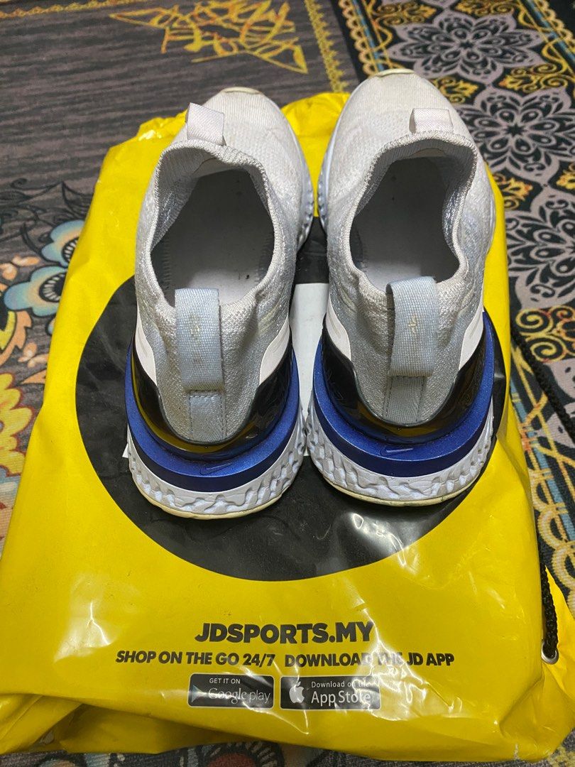 Nike epic phantom react shop flyknit vs ultra boost