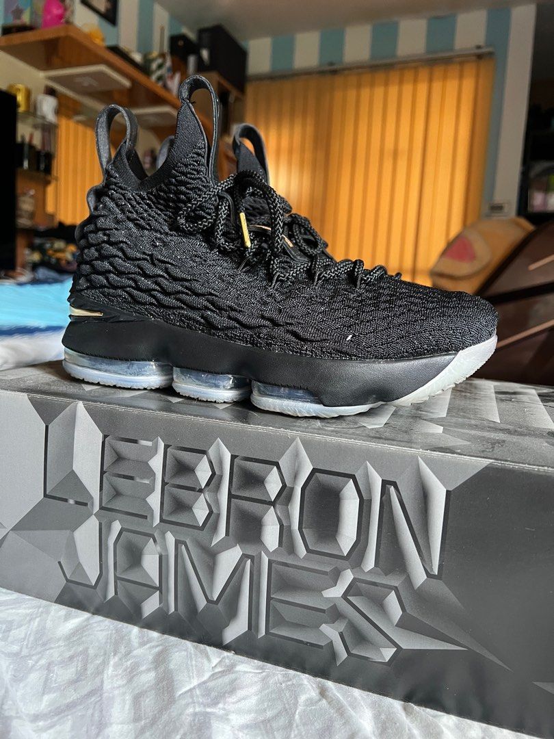Lebron 15 gray gold hotsell