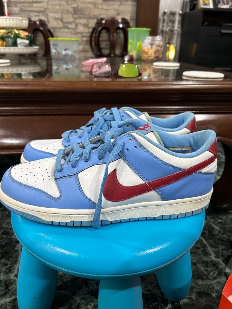 Red and blue swoosh outlet