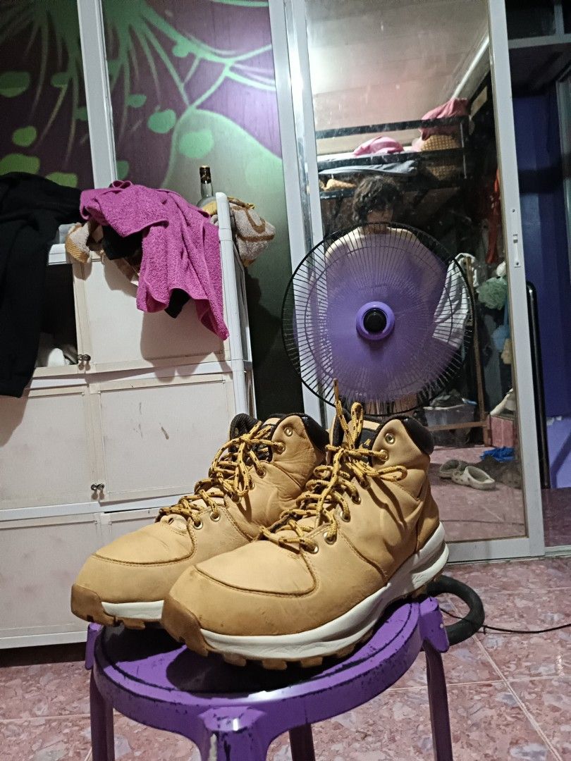 Nike manoa Leather boots ACG Men s Fashion Footwear Boots on