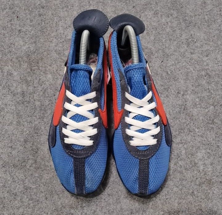 Moon racer deals nike review