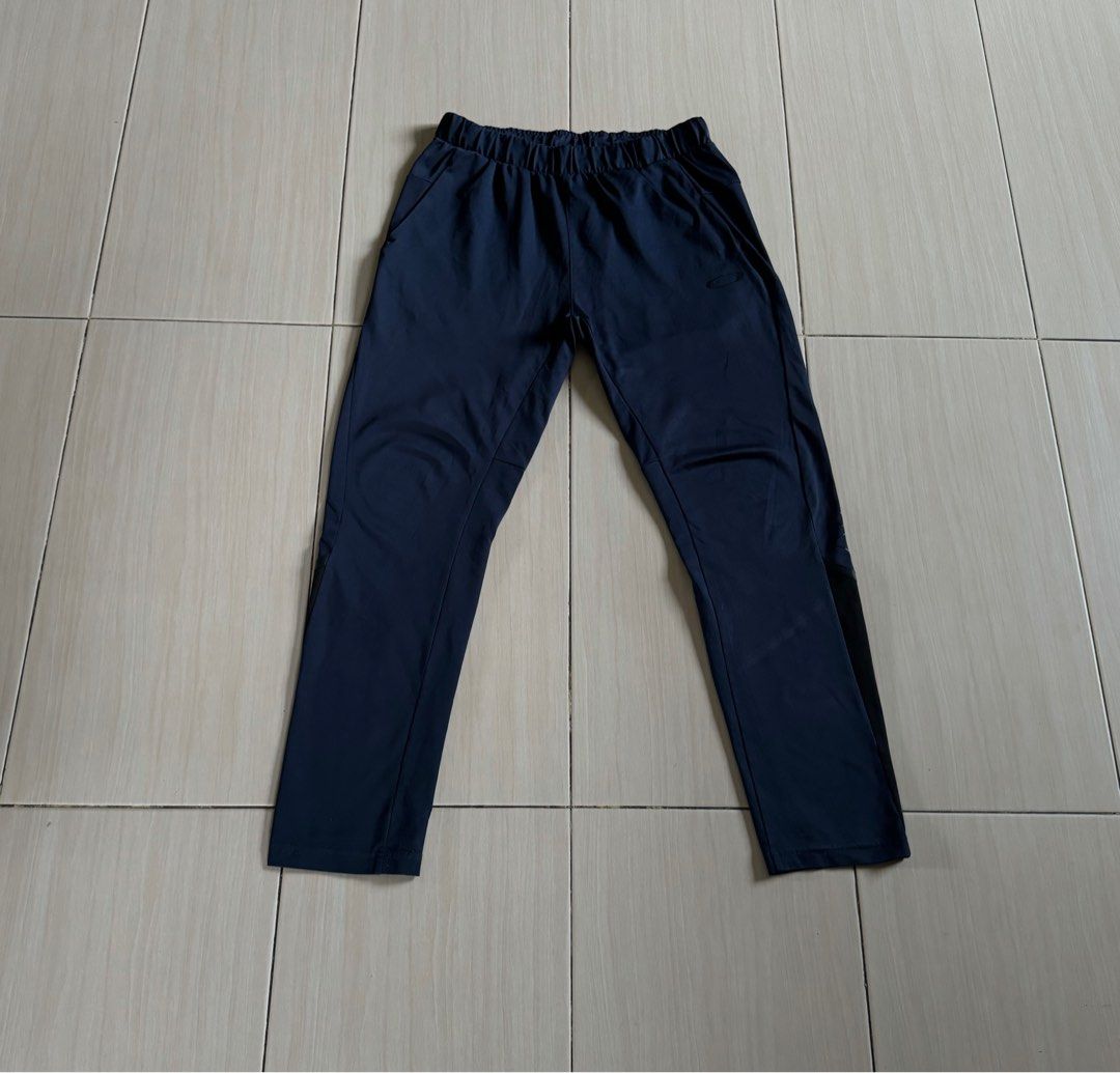 OAKLEY TRACK PANTS SAIZ 28 33 Men s Fashion Bottoms Joggers