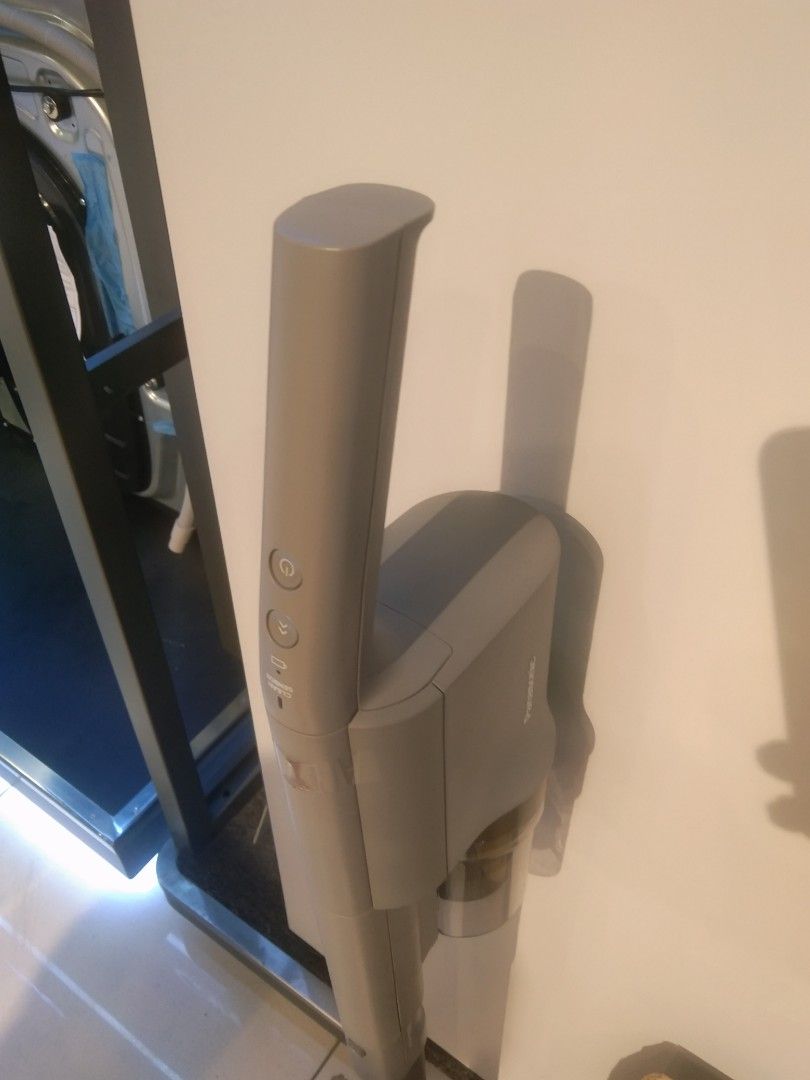 Panasonic Cordless Stick Vacuum Cleaner, TV & Home Appliances, Vacuum