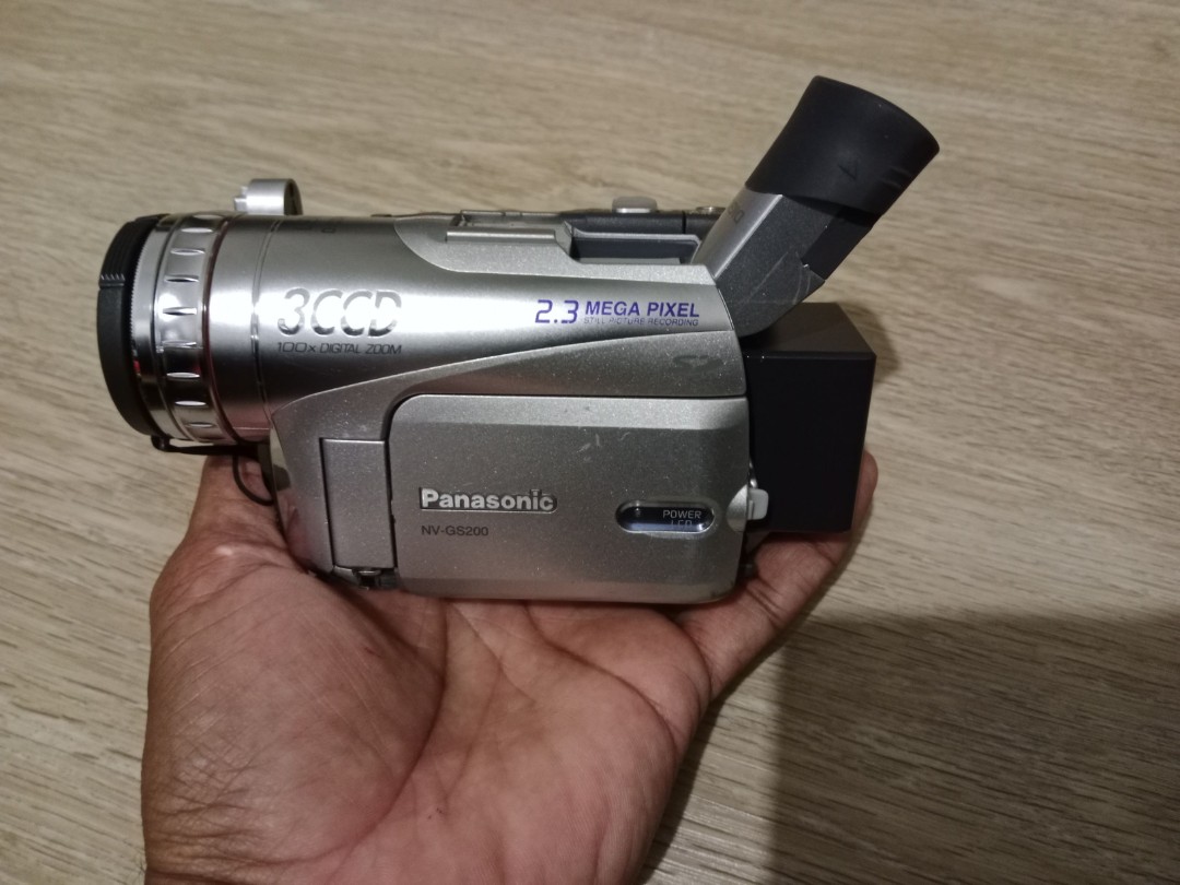 Panasonic パナソニック ビデオカメラ NV-GS200 - ビデオカメラ