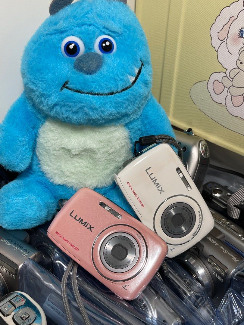 Panasonic DMC-S1 Lumix Comparison Camera Canon Detailed S1 vs