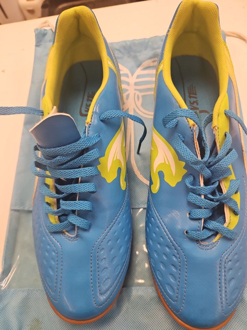 Puma shoes