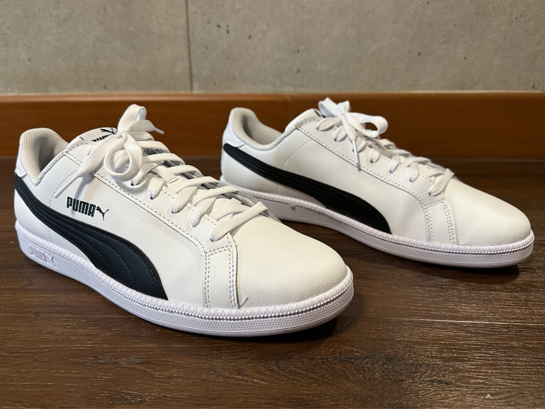 Puma low hot sale top sneakers