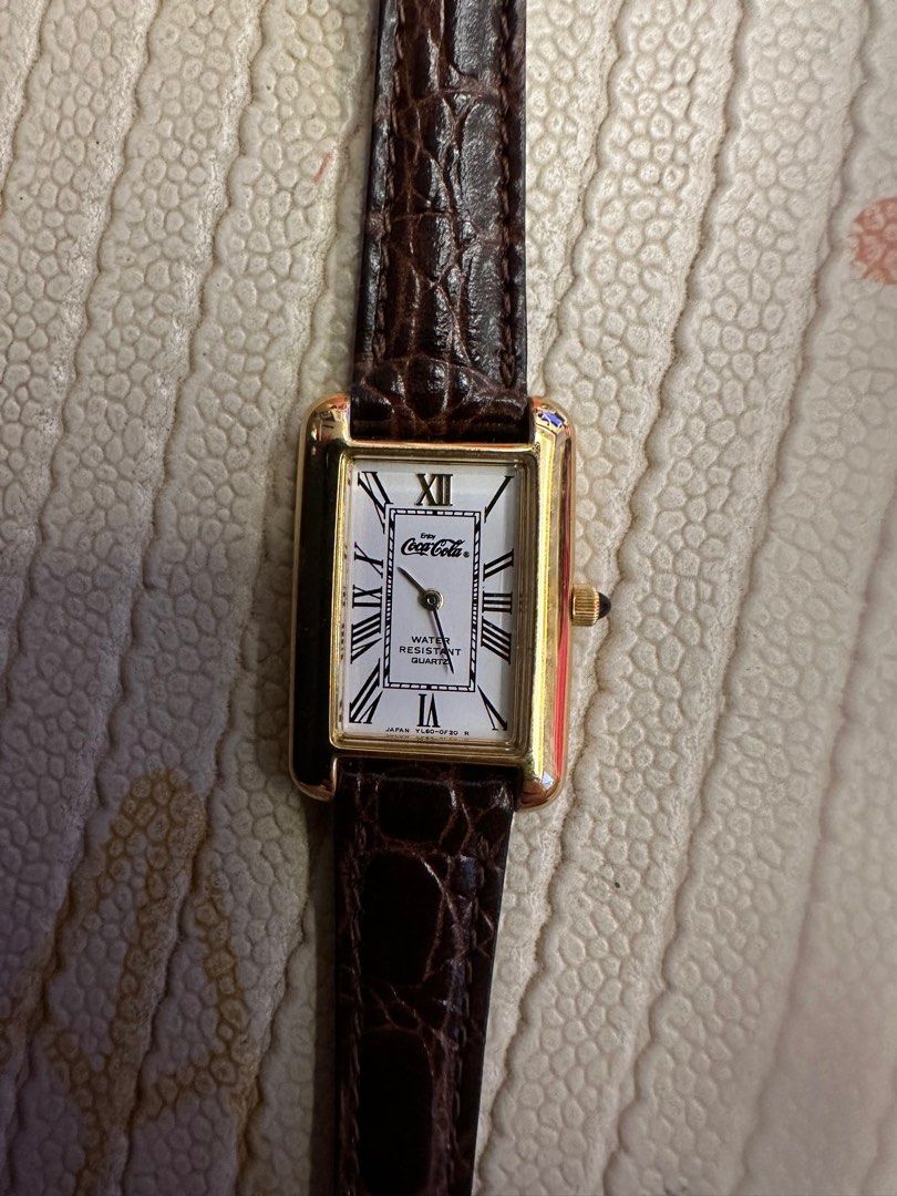 RARE AND FREE TRACKABLE SHIPPING Unique and Elegant Enjoy Coca Cola Coke Ladies Collectors Watch