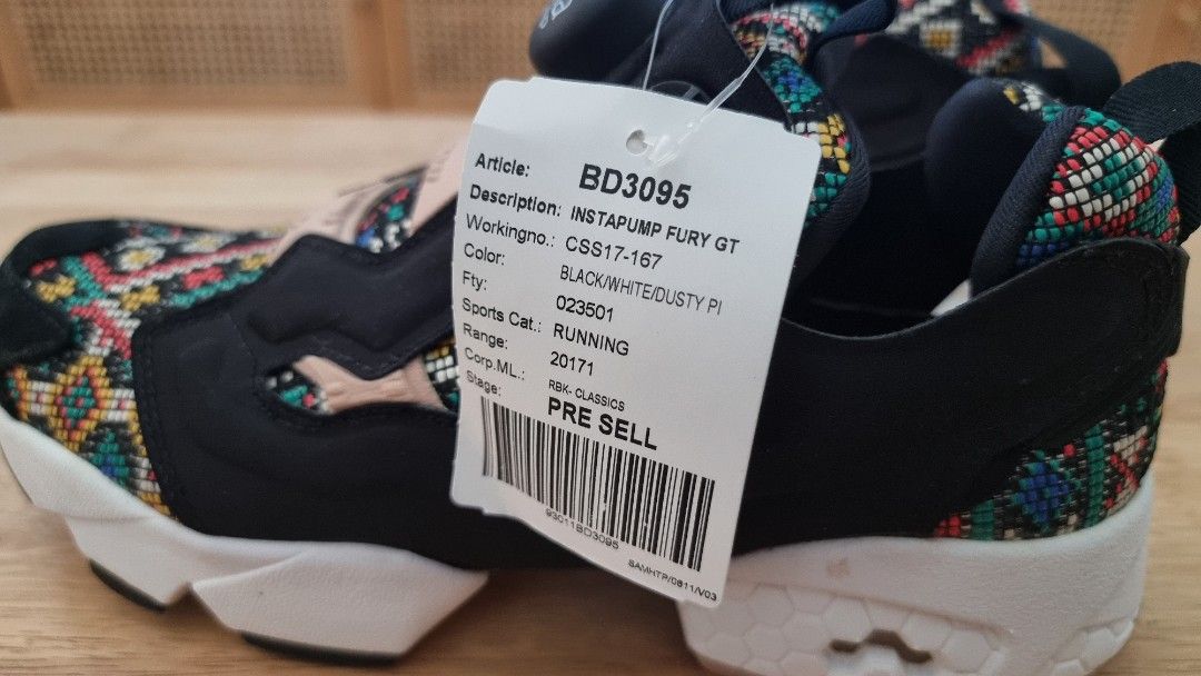Reebok instapump fury gt top