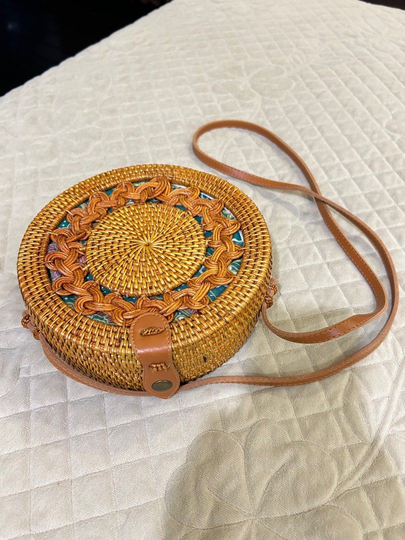 Round rattan bags from Bali Indonesia
