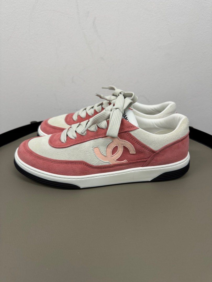 Red chanel trainers store