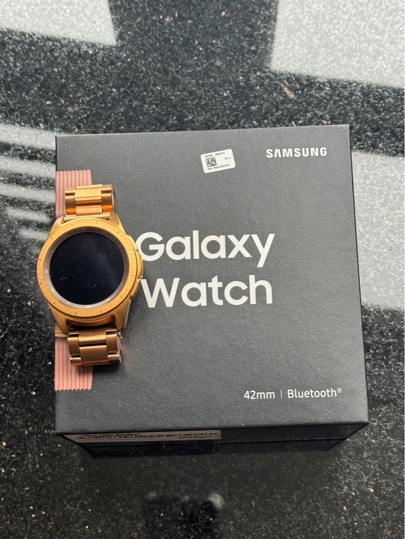 Galaxy watch 42mm gold top
