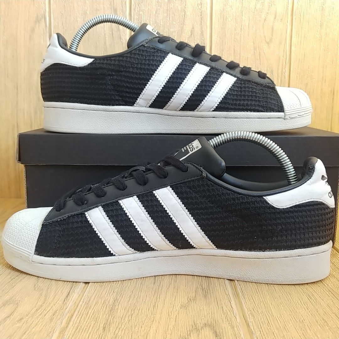 Sepatu adidas superstar top black white