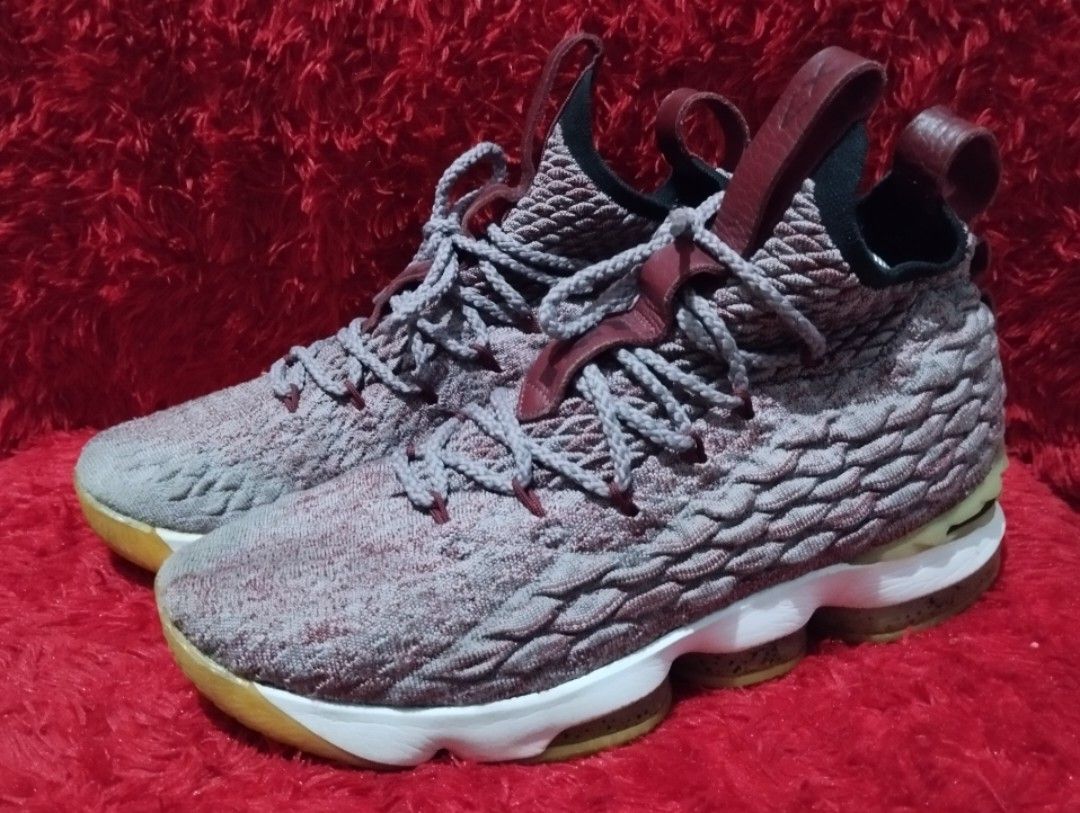 Lebron 15 wine top