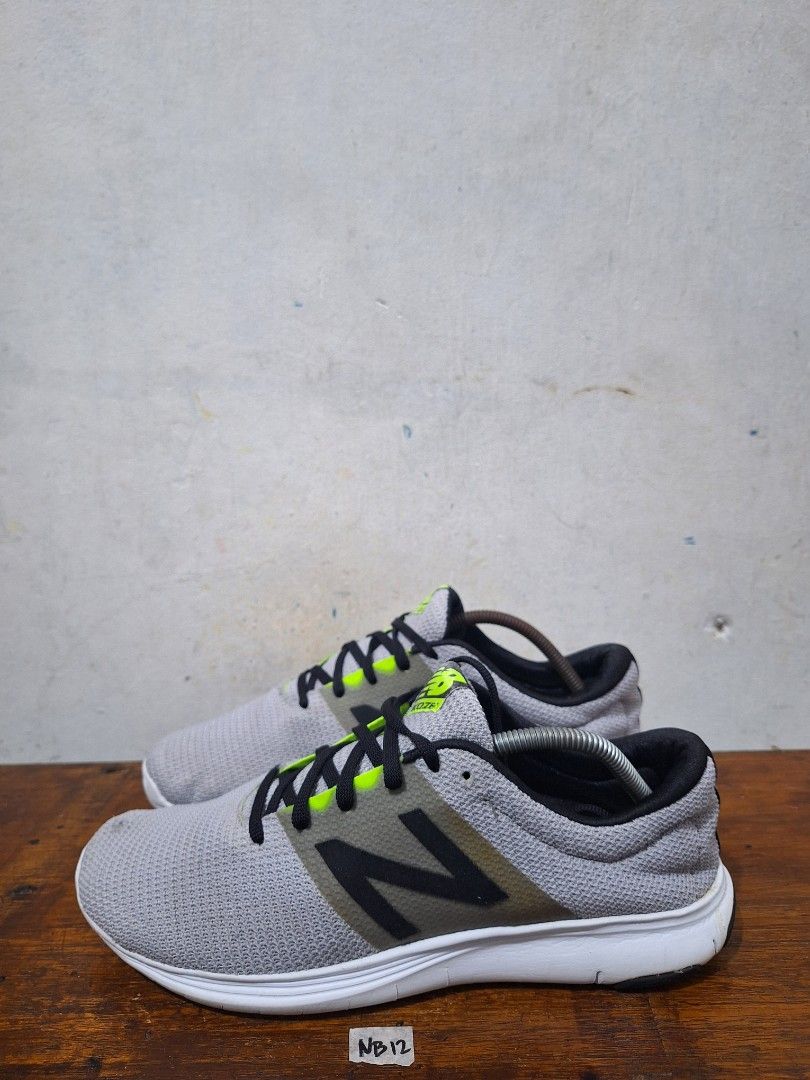Sepatu new balance koze top