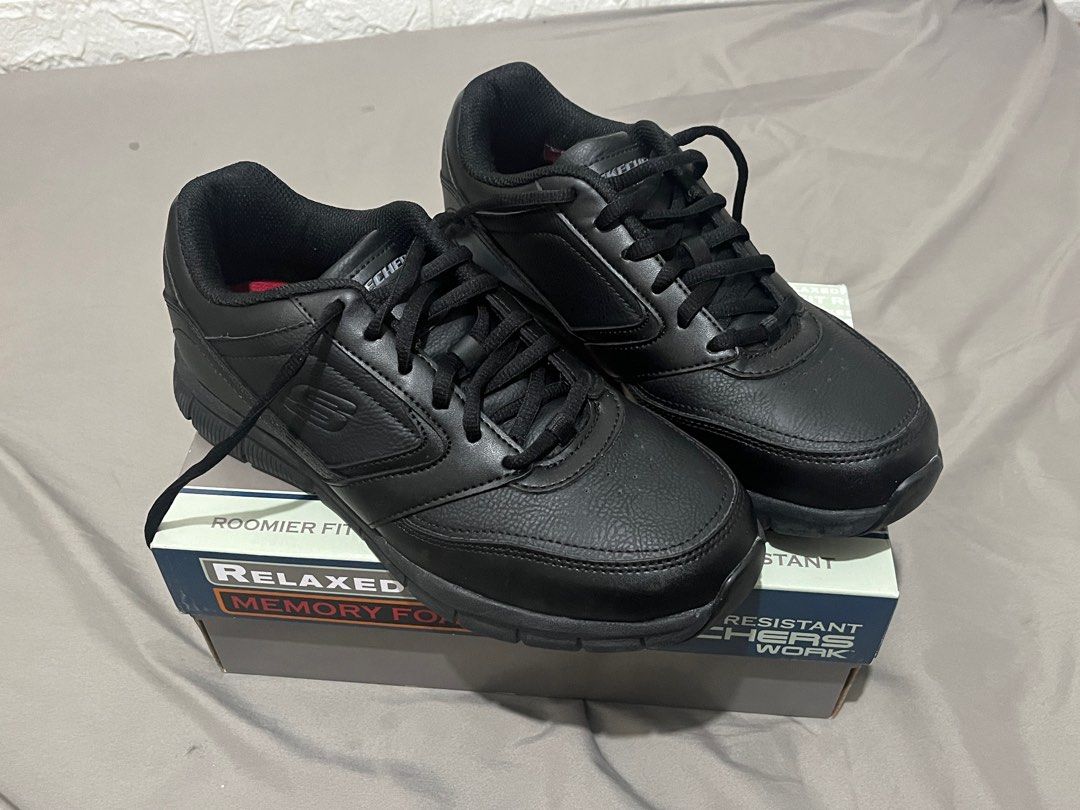 Sepatu skechers sales relaxed fit