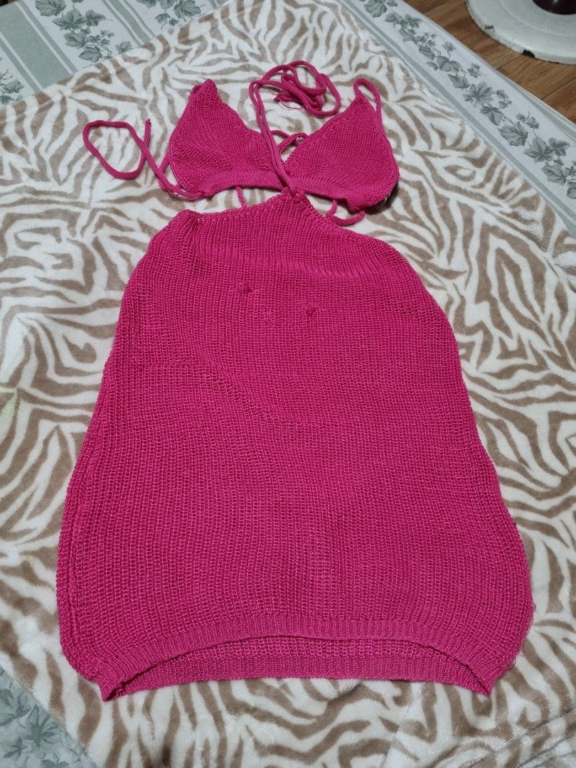 Shein swimsuit cover up (Category: Dresses) located in Manila. Submitted by engrap (Listing ID 1280819237, Image 1). Description: Like new shein swimsuit cover up.