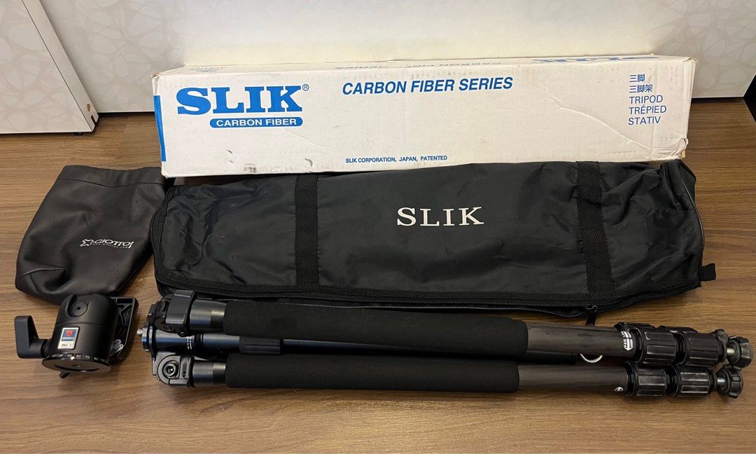 SLIK Carbon Fiber Tripod and Benro Camera Mount, Photography ...