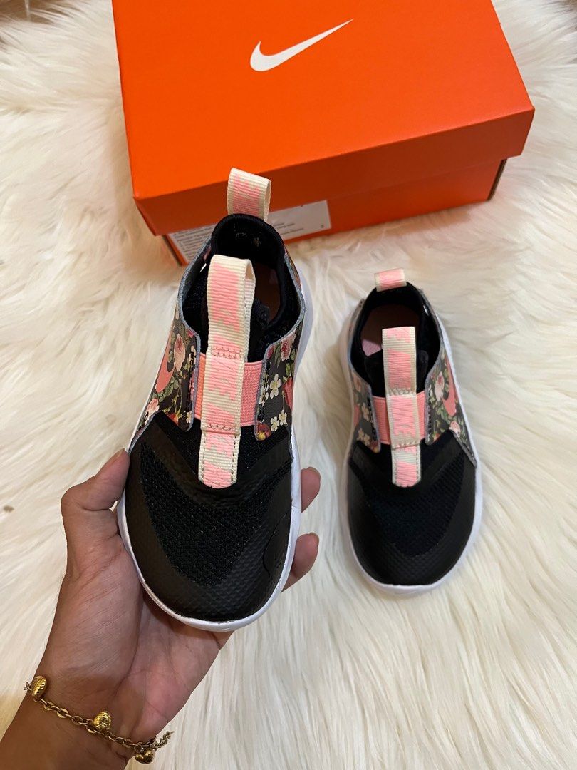 Toddler Nike Flex Runner Vintage Floral Shoes Black Size 23.5 Bayi Anak Lainnya di Carousell