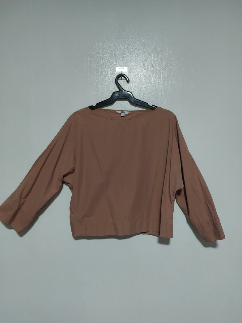 Uniqlo Blouse, Women's Fashion, Tops, Blouses on Carousell