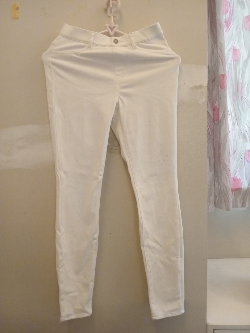 Uniqlo White Jeans, Women's Fashion, Bottoms, Jeans on Carousell