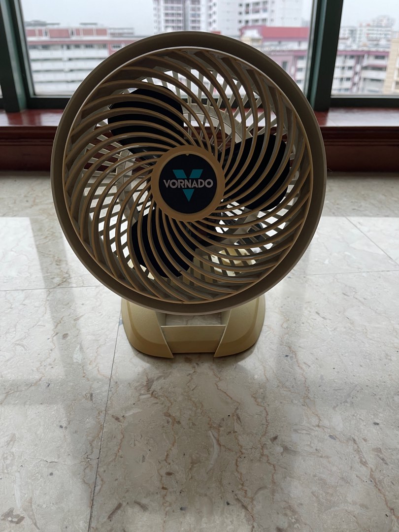 Vornado table top fan, Furniture & Home Living, Lighting & Fans, Fans