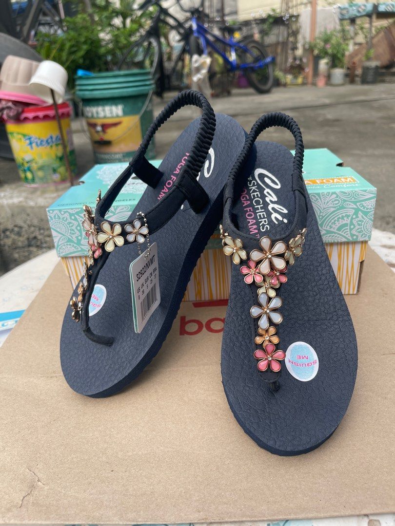 Skechers cali meditation sales glass daisy sandal
